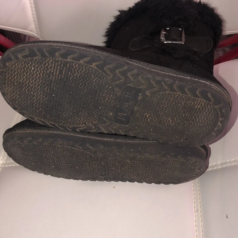 The Children’s Place Black Faux Suede and Fur Lined Boots